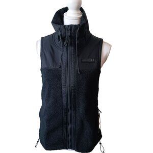 NEW Under‎ Armour UA Mission Boucle Vest in Black, Size XS
